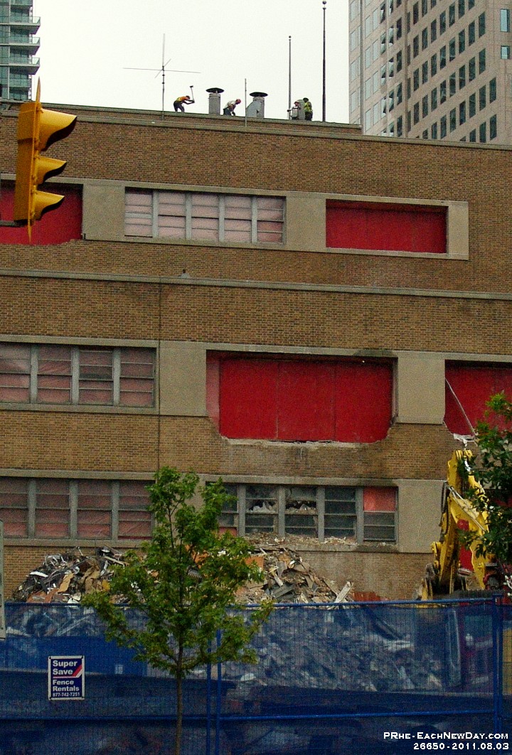 26650CrLeSh - Kayaking with Beth in and around the Toronto Islands